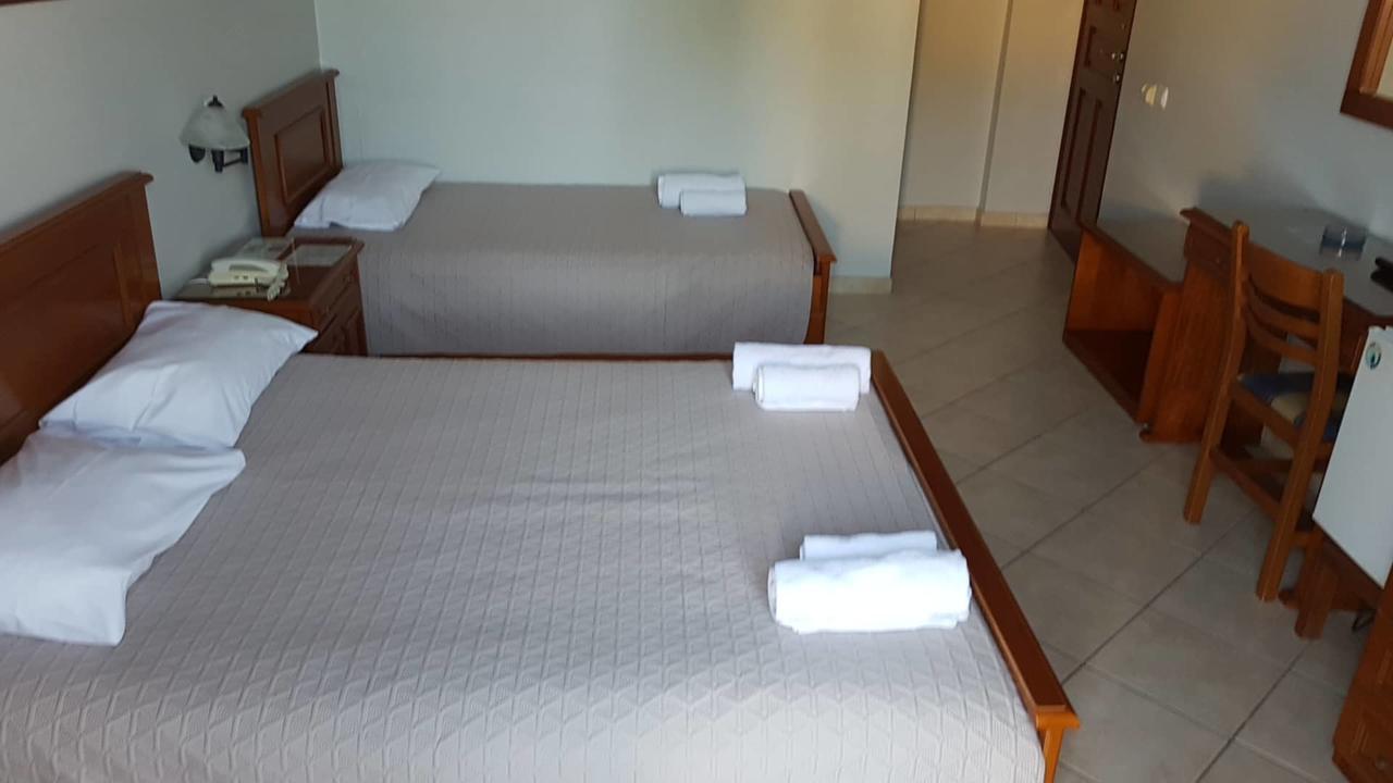 Aegli Hotel Ermoupoli Luaran gambar