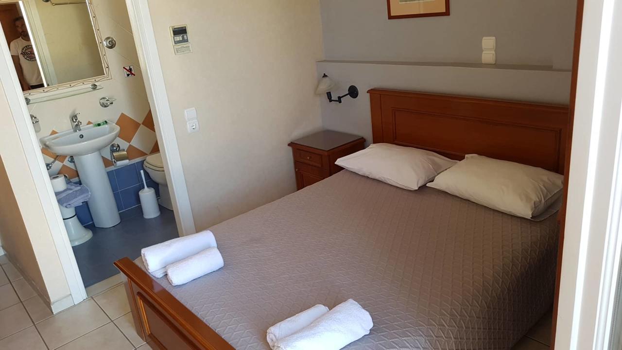 Aegli Hotel Ermoupoli Luaran gambar