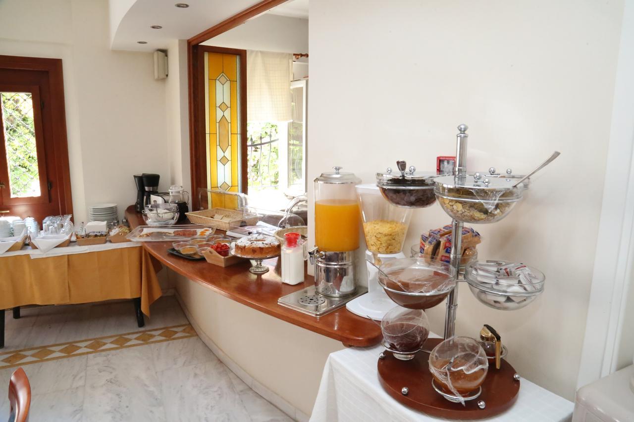 Aegli Hotel Ermoupoli Luaran gambar